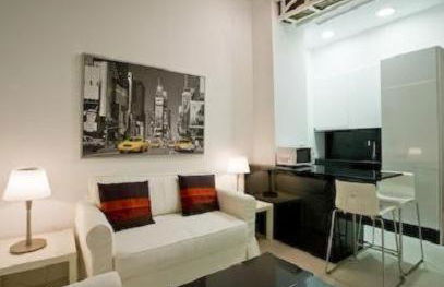 Apartamentos Hiedra y Tapinería Mercado Central - Photo 33