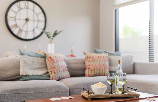 Ivory I By Avantstay Modern Home w/ Stunning Views Close To Old Town - Foto 8