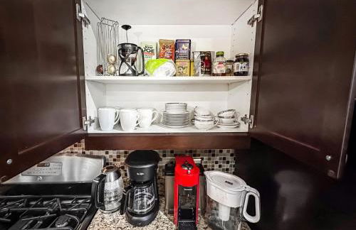 Art Downtown Fulton Market Entire 3 bedroom Home Sleep10 Private Garage Roof EV Tesla - Foto 11