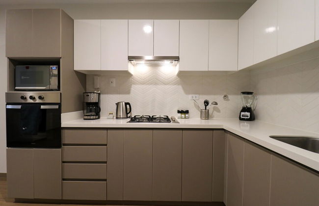 w Majestic 2BR w Balcony in Miraflores - Photo 9