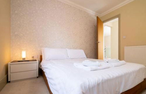 Stunning 5-bed 3-bath house close to the sea! - Foto 55