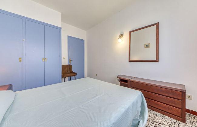 Beautiful Apartment With View - Photo 6