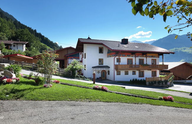 Sunlit Farmhouse near Hochzillertal Ski Area in Tyrol - Foto 22