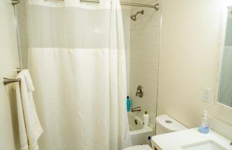 Renovated 2 Bed Walltown Home Walk to Duke! B - Foto 15