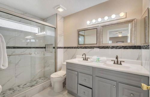 South Facing Pool, Close to Attractions, Remodeled - Foto 30