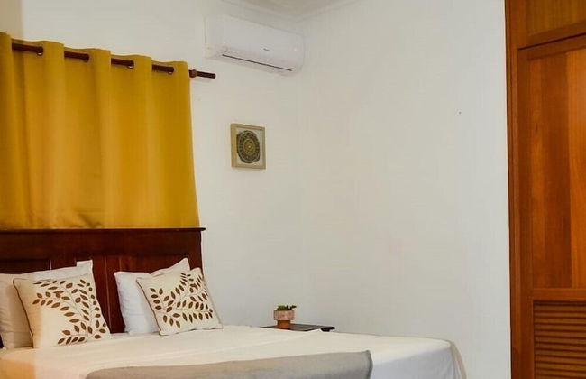 2 Minutes Walk to Beach Huge 3 bdrm Condo with Pool - Photo 13