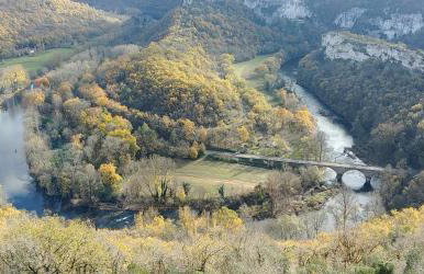 Gîte le Safranier Maison ancienne avec piscine couverte et chauffée - Foto 16