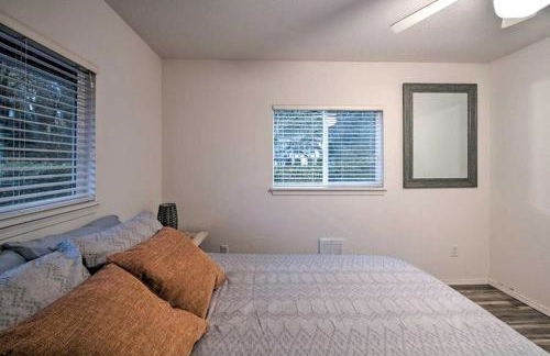 Beautiful Cabin Rental with Private Hot Tub on the Skykomish River in Washington - Foto 13