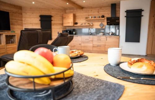 Luxus Chalet im Allgäu - Zirbenholz Schlafzimmer - Terrasse mit Bergblick - Infrarotkabine - Foto 10