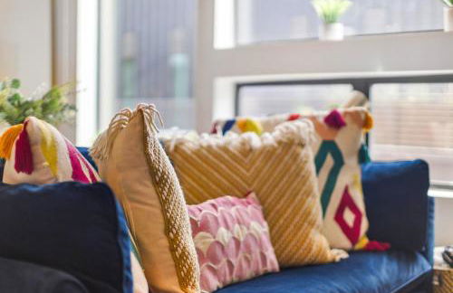 Austin Stylish Studio - Foto 80