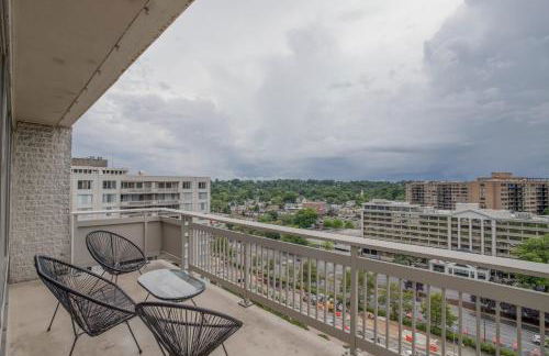 Fantastic 2 BR Apt + Den @Crystal City With Gym - Foto 4