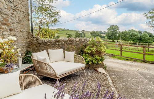 2 Bed in Westgate 93111 - Photo 2