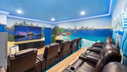 10 BR Home, Themed Rooms, Private Pool, in New Windsor Cay Resort - Foto 3