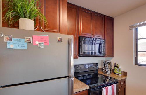 Breezy and Central Monterey Apt with Bay View! - Foto 12