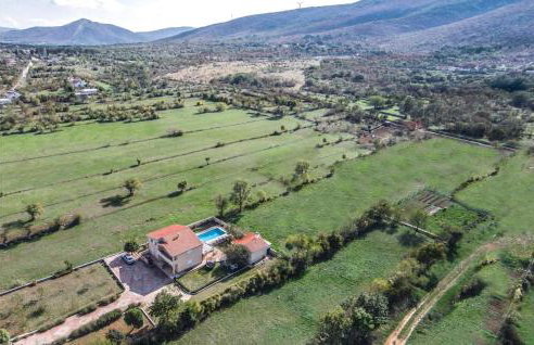 Nice Home In Prugovo With Jacuzzi - Foto 12