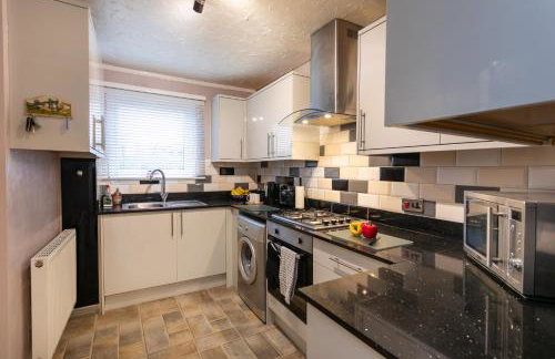 Woodhouse Stays for Contractor and Family Stay, Free Parking, Fast WiFi - Foto 8