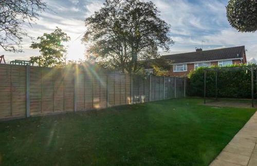 4 Bed Detached Home-Gloucester-Sleeps 10-Parking for 3-Work or Leisure - Foto 33