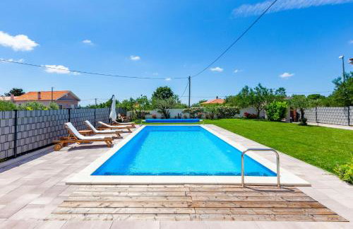 Serene Escape Near Zadar With Private Pool & Charming Outdoor Oasis - Foto 101