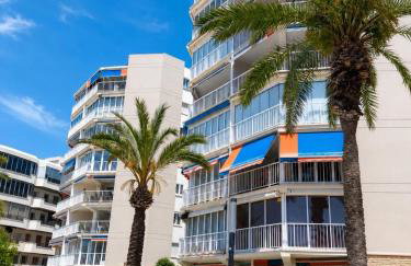 Beachfront Salou apartment with sea view - Foto 6