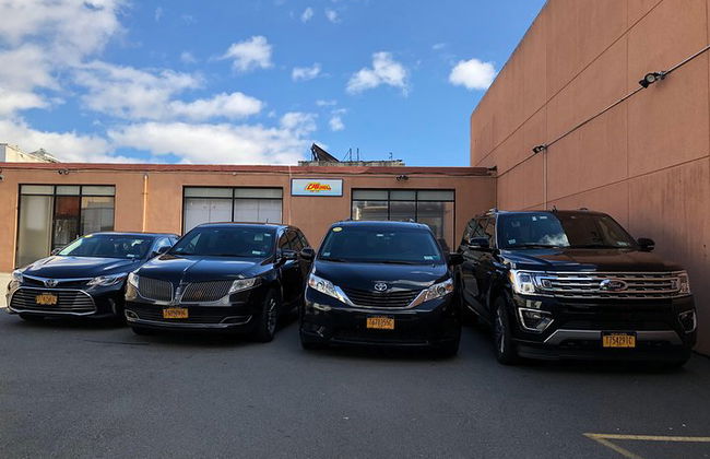 Private Arrival Transfer: NYC Airports (JFK) (LGA) (EWR) to Brooklyn - Photo 1