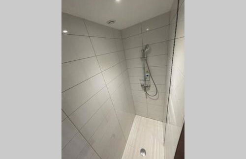 Spacieux n°8 en centre historique - Foto 4