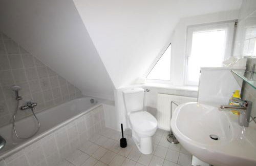 1000 - Lüntsches Schloss Riepsdorf - Foto 11