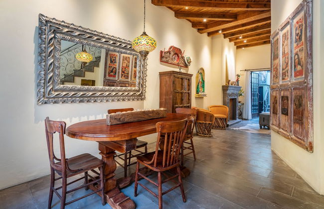 Casa Esperanza, 2BR Designer Charm + Rooftop Views - Foto 26