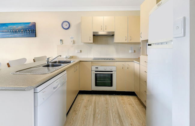 Smugglers on the Beach - Foto 22