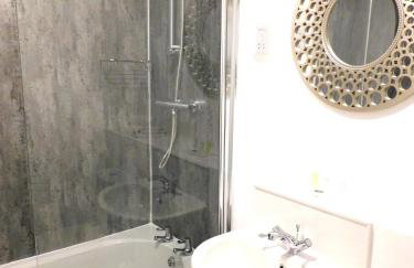 Newly refurbished 1 bed Apt in Hamilton Close to station and local amenities - Foto 11