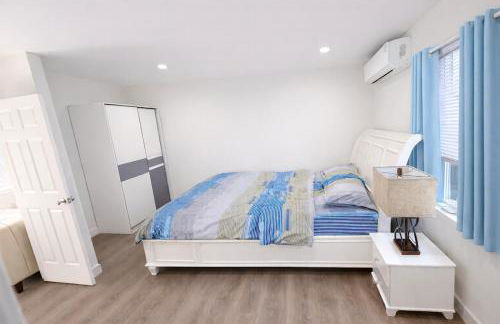 Brand new private Home with Yard free parking, near Ontario airport - Foto 11