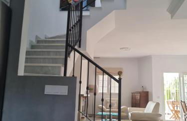 Town-House-Style Villa - on the Golden Mile - Foto 14