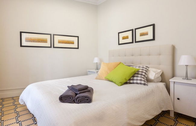 Centric Apartment Gaudi - Photo 9