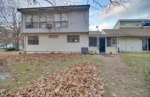 Tahlequah Duplex with Screened-in Porch and Fire Pit! - Foto 27