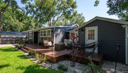 Massive 3 bedroom with large backyard - Foto 1