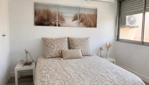 Duplex entièrement rénové avec clim, vue mer et Accès plage ! - Foto 5