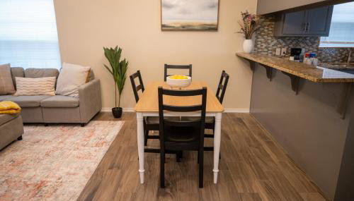 Fabulous King Size Bed in a Gated Neighborhood! - Foto 3