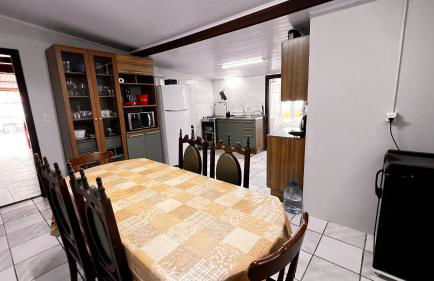 Casa em Itapema pé na areia, de frente ao mar - Foto 25