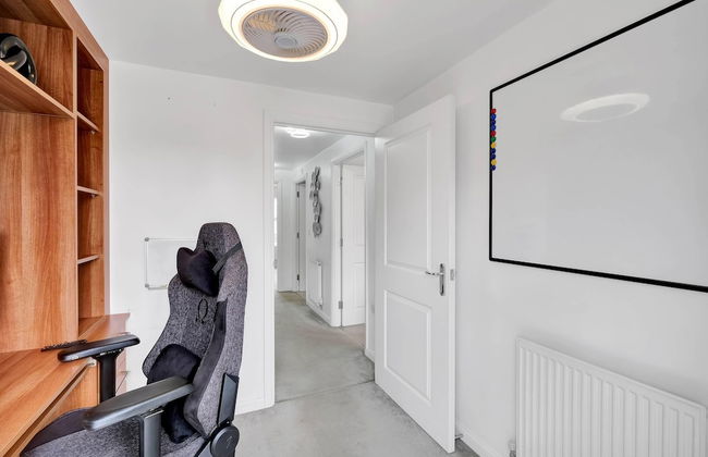 3 Bedroom and 2 Bath House with Balcony - Foto 41