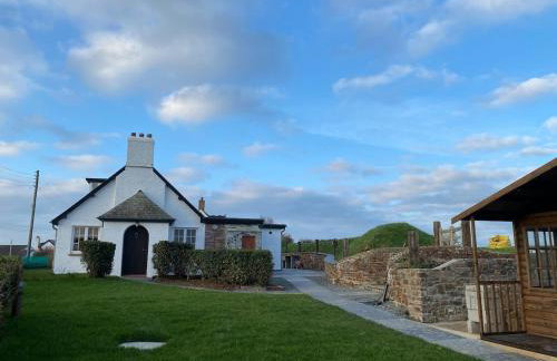 Luxury Cornish House next to Cliffs & Surf Beaches - Photo 58