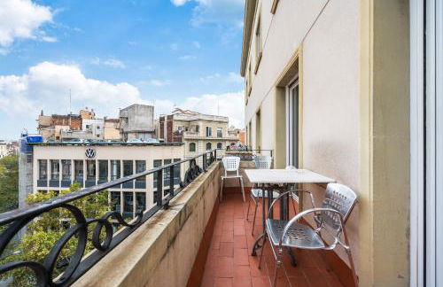 For couples, families and groups, Barcelona center - Photo 21