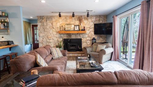 Spacious Catskills Home with Covered Hot Tub - Foto 1