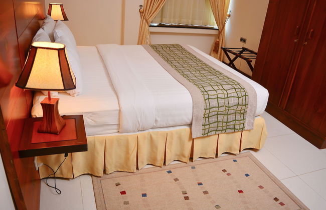 Unique Towers Luxury Boutique Suites - Photo 16