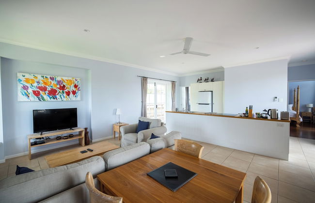 Kernow Charters Towers - Photo 12