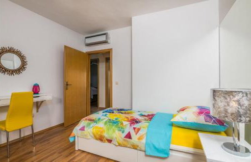 Lovely Home In Lakmartin - Photo 31