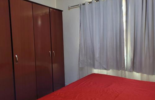 Casa espaçosa com linda piscina - Foto 9