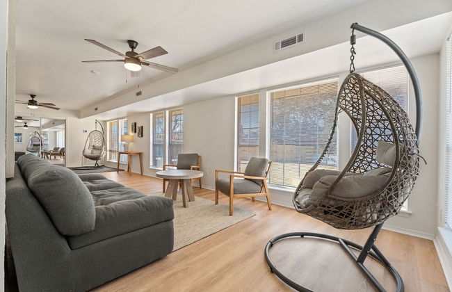 Spacious Lakefront View With Hot Tub and Pool NH - Photo 30