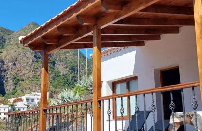 Casa La Sabina Roja 1 - Casa con impresionantes vistas sobre Hermigua y el mar - Foto 4