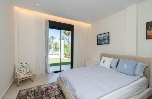 Stunning 6-Bedroom Villa in Guadalmina Baja - Foto 41