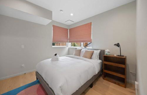 New Listing Hillside Villa by Colby & Conrad - Foto 24