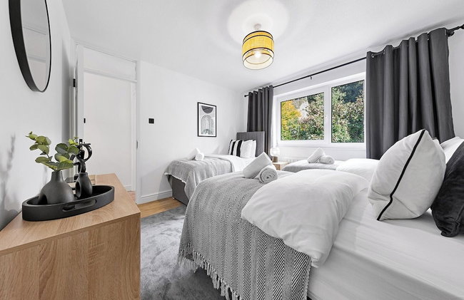 2BR Flat, Free Parking, Close to Airport & Centre - Foto 17